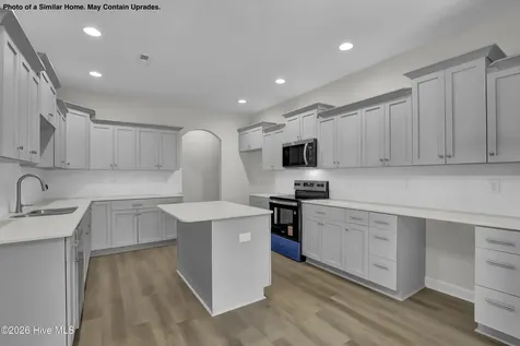711 N Pebble Branch Court Holly Ridge NC 28445