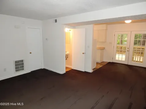 112 Ridge Place Greenville NC 27834