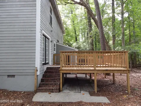 112 Ridge Place Greenville NC 27834