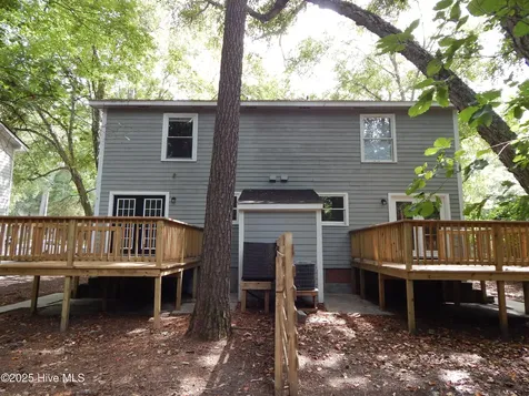 112 Ridge Place Greenville NC 27834
