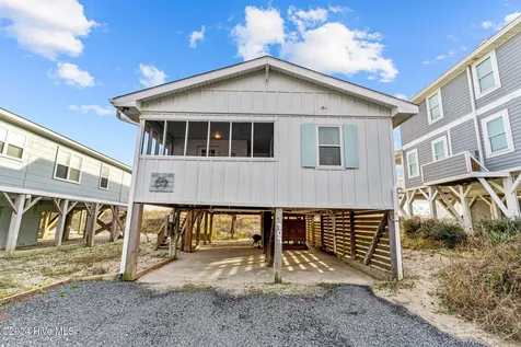 707 W Beach Drive Oak Island NC 28465