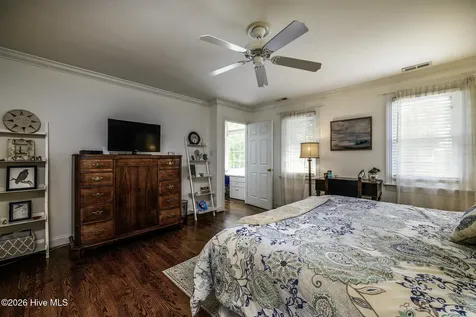 906 Leeward Drive Trent Woods NC 28562