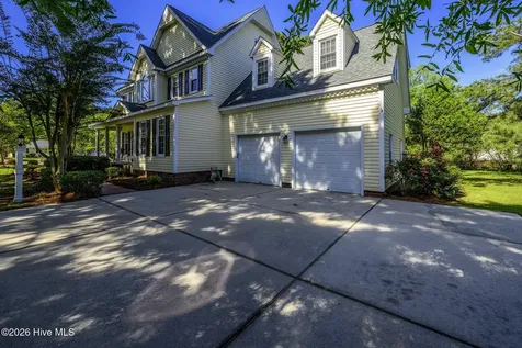 906 Leeward Drive Trent Woods NC 28562