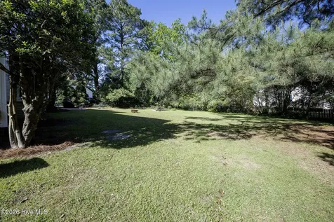 906 Leeward Drive Trent Woods NC 28562