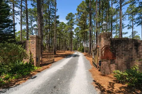 1650 Youngs Road Vass NC 28394