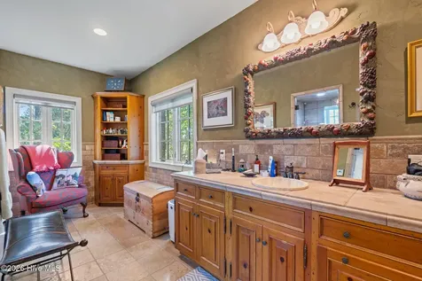 1650 Youngs Road Vass NC 28394