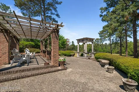1650 Youngs Road Vass NC 28394