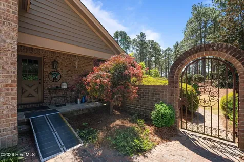 1650 Youngs Road Vass NC 28394