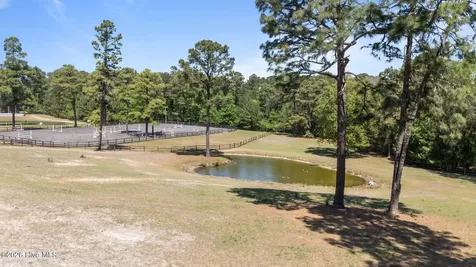 1650 Youngs Road Vass NC 28394