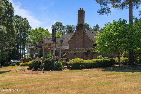 1650 Youngs Road Vass NC 28394