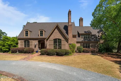 1650 Youngs Road Vass NC 28394