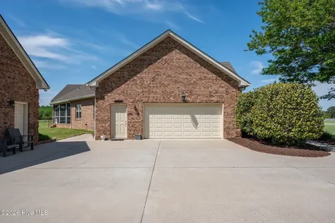106 Phyllis Court Moyock NC 27958