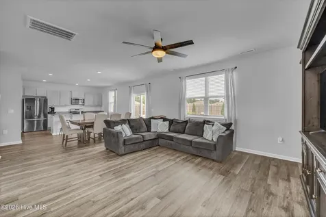 236 Tributary Circle Wilmington NC 28401