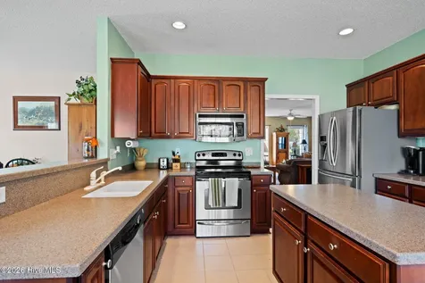 287 Cable Lake Circle Calabash NC 28467
