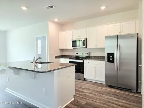 4277 Bright Blossom Way SE Bolivia NC 28422