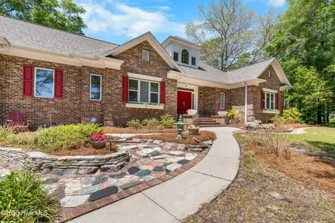 524 Admirals Court SE Bolivia NC 28422