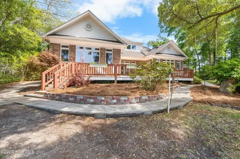 524 Admirals Court SE Bolivia NC 28422