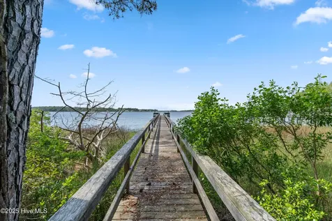 524 Admirals Court SE Bolivia NC 28422