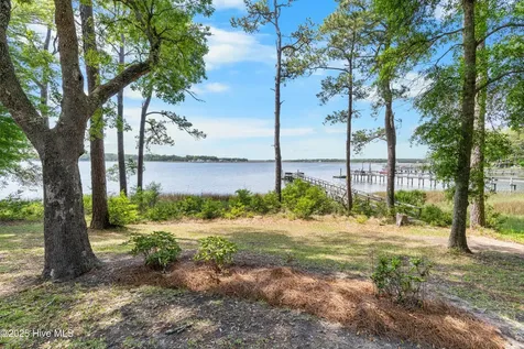 524 Admirals Court SE Bolivia NC 28422