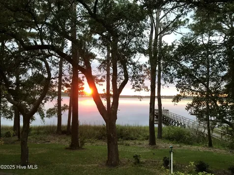 524 Admirals Court SE Bolivia NC 28422