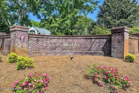 8704 Pinkerton Drive Wilmington NC 28411