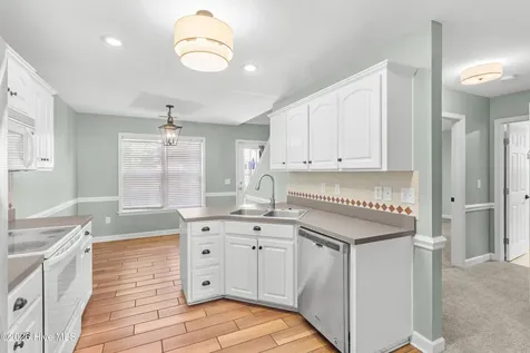 110 Sellhorn Boulevard New Bern NC 28562