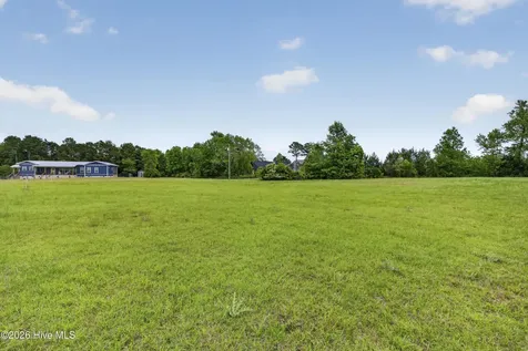 136 Shark Landing Hampstead NC 28443