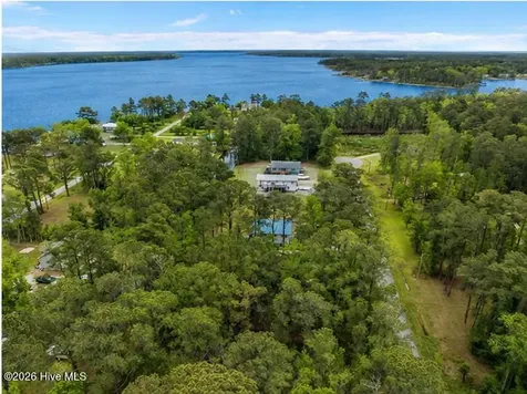 131 Sportsman Lane Beaufort NC 28516