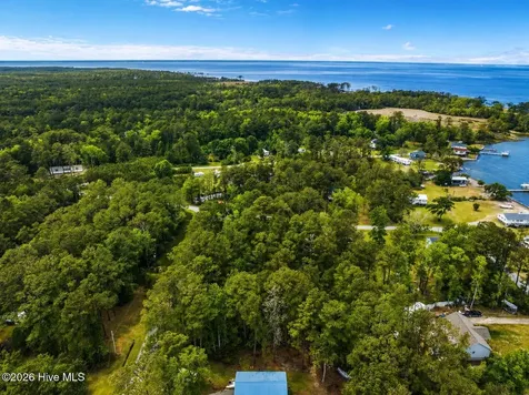 131 Sportsman Lane Beaufort NC 28516