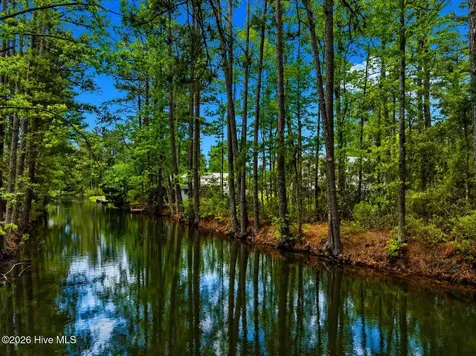 131 Sportsman Lane Beaufort NC 28516