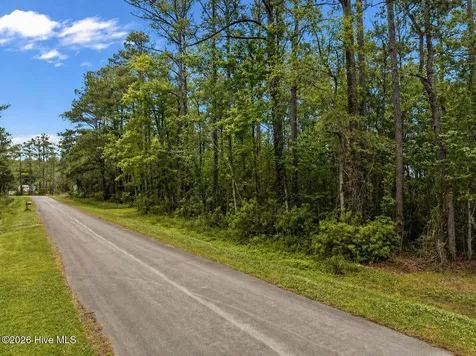 131 Sportsman Lane Beaufort NC 28516