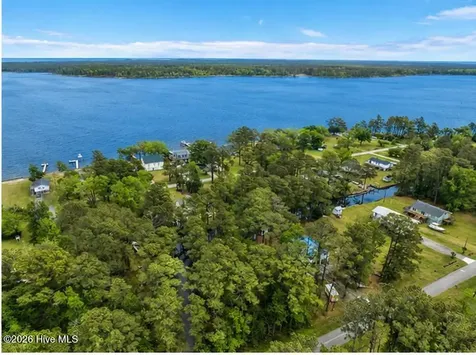 131 Sportsman Lane Beaufort NC 28516