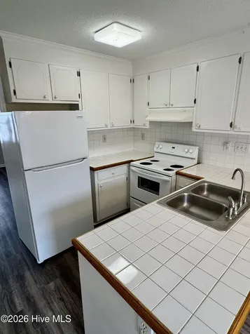 3951 Sterling Pointe Drive Winterville NC 28590