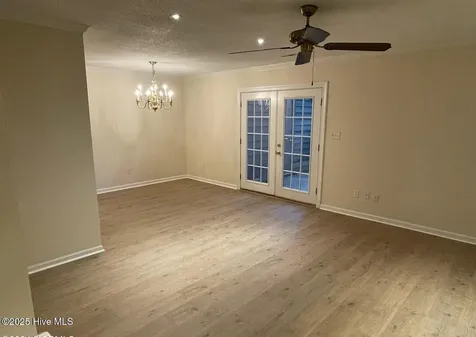904 Persimmon Place Winterville NC 28590