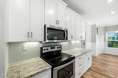 218 NE 76th Street Oak Island NC 28465
