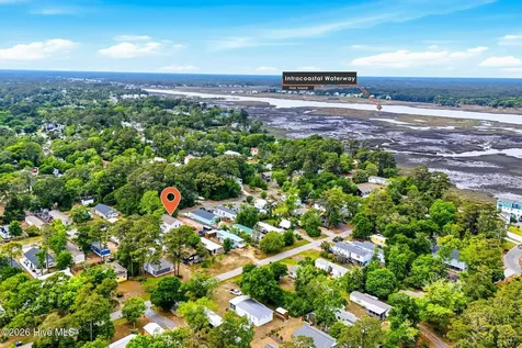 218 NE 76th Street Oak Island NC 28465