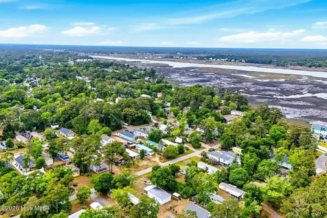 218 NE 76th Street Oak Island NC 28465