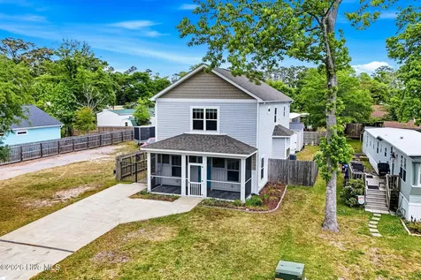218 NE 76th Street Oak Island NC 28465