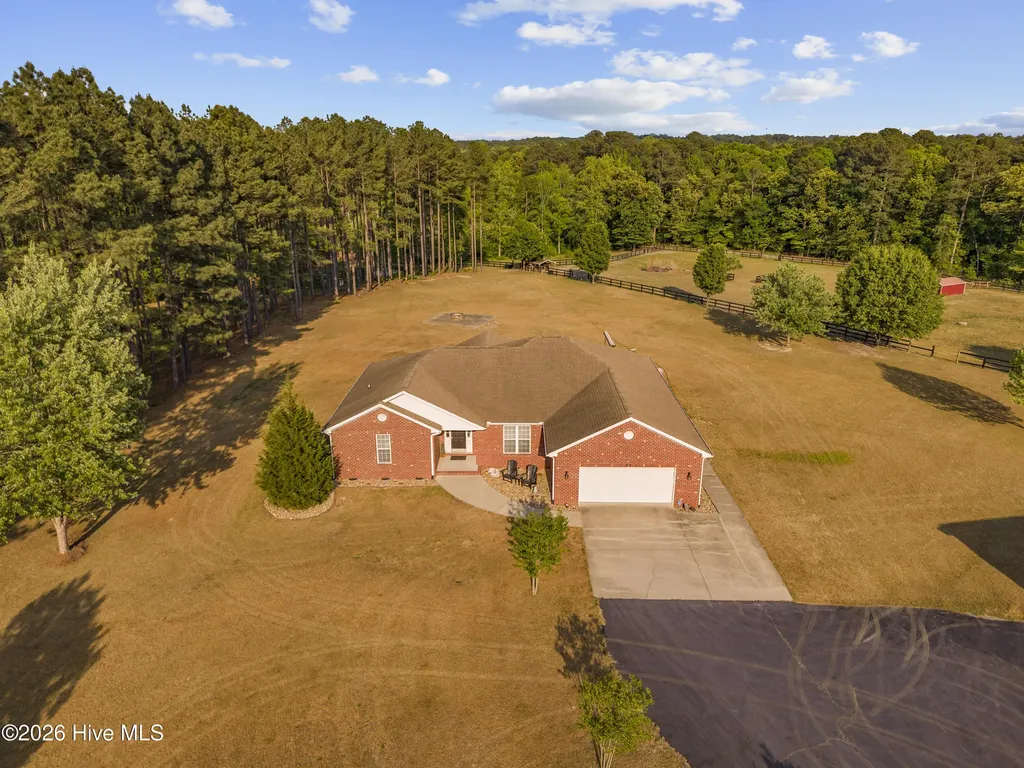300 Madison Creek Lane Carthage NC 28327