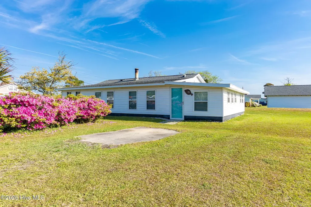 187 Mullens Drive Harkers Island NC 28531