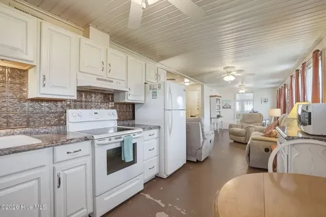 187 Mullens Drive Harkers Island NC 28531