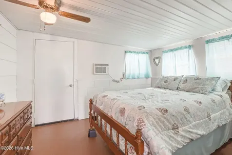 187 Mullens Drive Harkers Island NC 28531