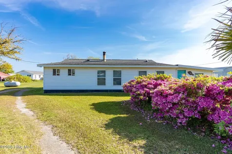 187 Mullens Drive Harkers Island NC 28531