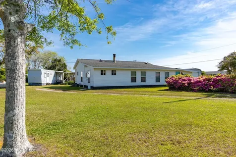 187 Mullens Drive Harkers Island NC 28531