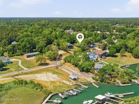 710 Hughes Road Hampstead NC 28443