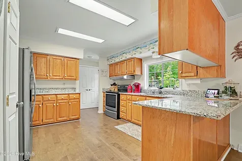 503 Groves Point Drive Hampstead NC 28443