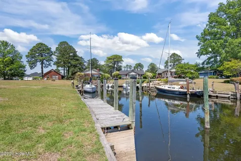 6007 Stern Court New Bern NC 28560