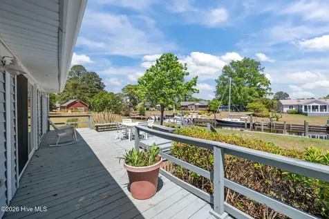 6007 Stern Court New Bern NC 28560