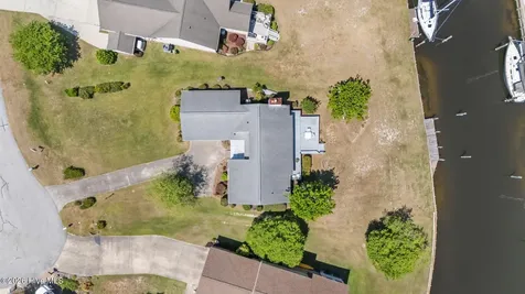 6007 Stern Court New Bern NC 28560