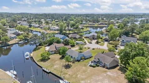 6007 Stern Court New Bern NC 28560